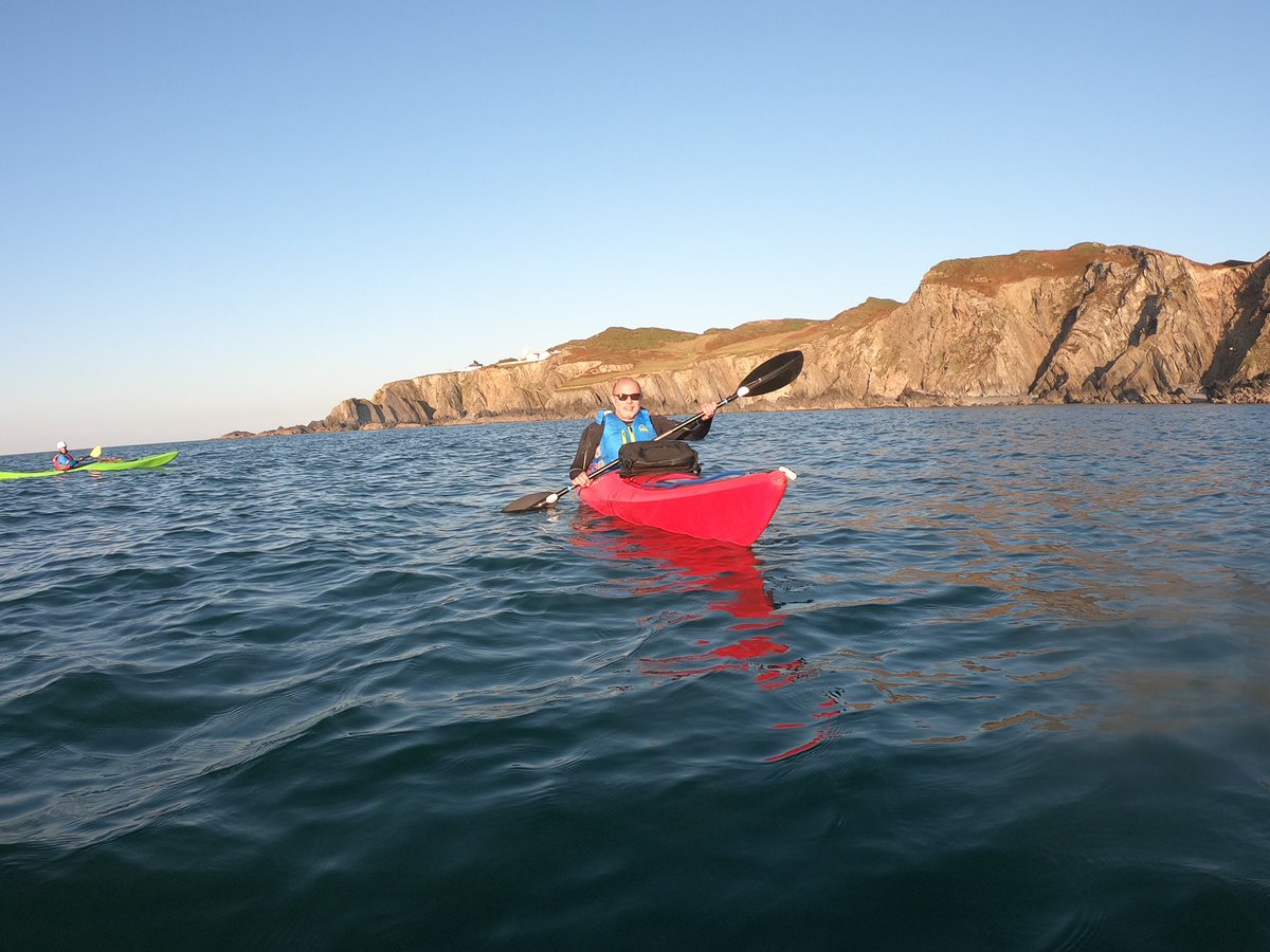 RHIP20's tweet image. Great evenings paddle in North Devon with all my goodies nice and dry in a RHIP Dive Pack. #kayak #watertight #backpack #staydry #goprohero7black #northdevoncoast #daggerkayaks