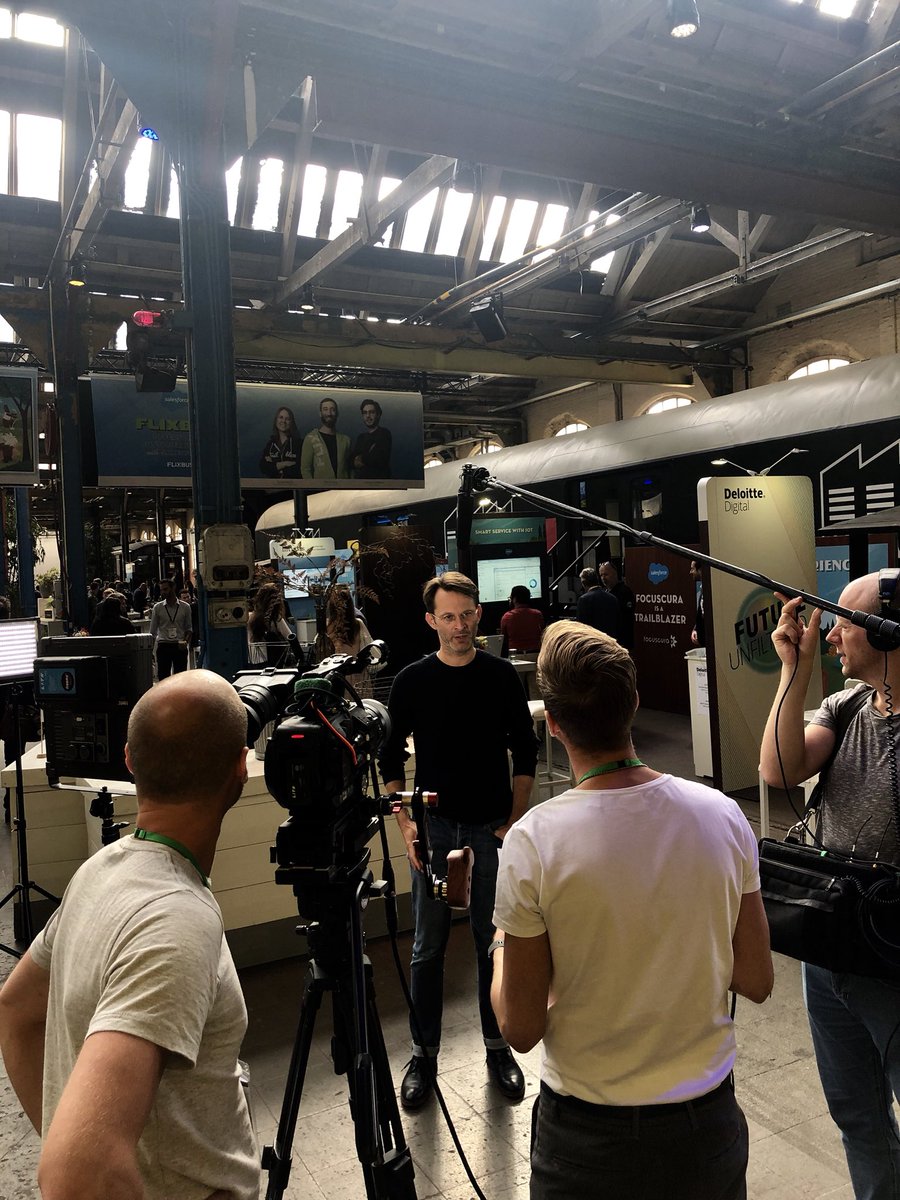 salesforce_NL's tweet image. We zijn #BehindtheScenes met Jaap Boersma, co-founder en CTO bij @New10NL, tijdens de #SalesforceInnovationDay. Wat zou hij CTO’s van andere bedrijven aanraden?