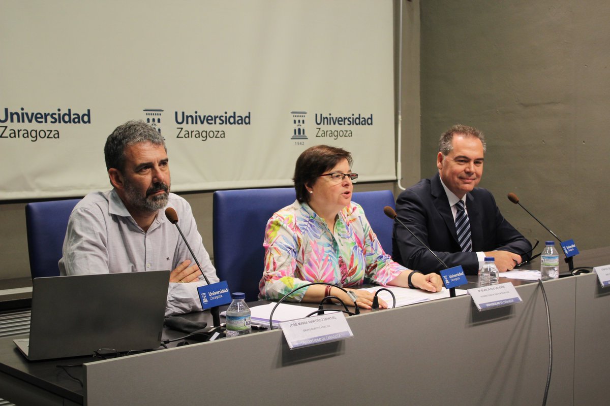 I3Aunizar's tweet photo. Un proyecto europeo liderado por el investigador José Mª Martínez Montiel, del grupo #RoPERT del #I3A, permite ubicar con exactitud un tumor previamente diagnosticado o el punto exacto en el que realizar una biopsia @DIIS_UZ @EINAunizar https://t.co/jfb4qn1rPL https://t.co/f4LHjSoJkD