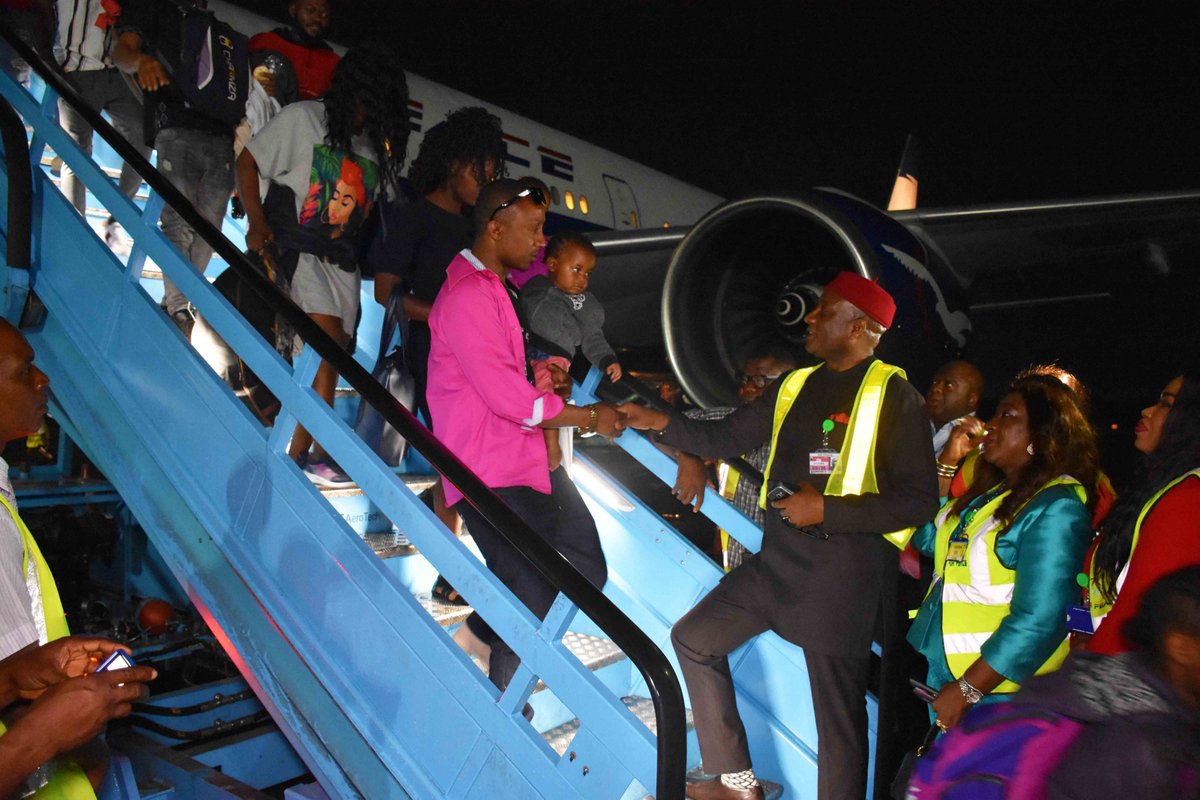 flyairpeace's tweet image. Triumphant scenes from @flyairpeace&apos;s 2nd evacuation flight from South-Africa as 315 Nigerians return home amid #XenophobicAttacks in South-Africa at the MMIA Cargo &amp;amp; Hajj Terminal in Lagos on Wednesday
