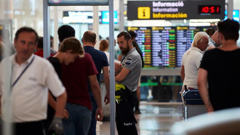 gndiario_es's tweet photo. #Iberia retomará de inmediato la negociación del convenio colectivo de tierra https://t.co/hjjqz4pplr
#Aerolínea #ASETMA #CCOO #CGT #ConvenioColectivoDeTierra #CTA #ElPrat #Paros #UGT https://t.co/gmqIT8aGZl