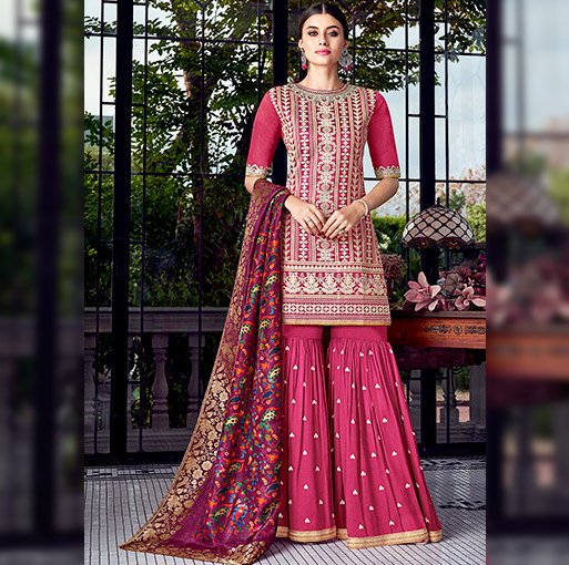 UtsavFashion's tweet image. Looking for a way to amp up your festive wardrobe? Enjoy the limelight in easy, affordable and alluring Art Silks. Embroidered or printed, this is the fabric of the moment!
utsavfashion.com/art-silk
.
.
#UtsavFashion #ModernYetRooted #CelebrateTheIndianExperience