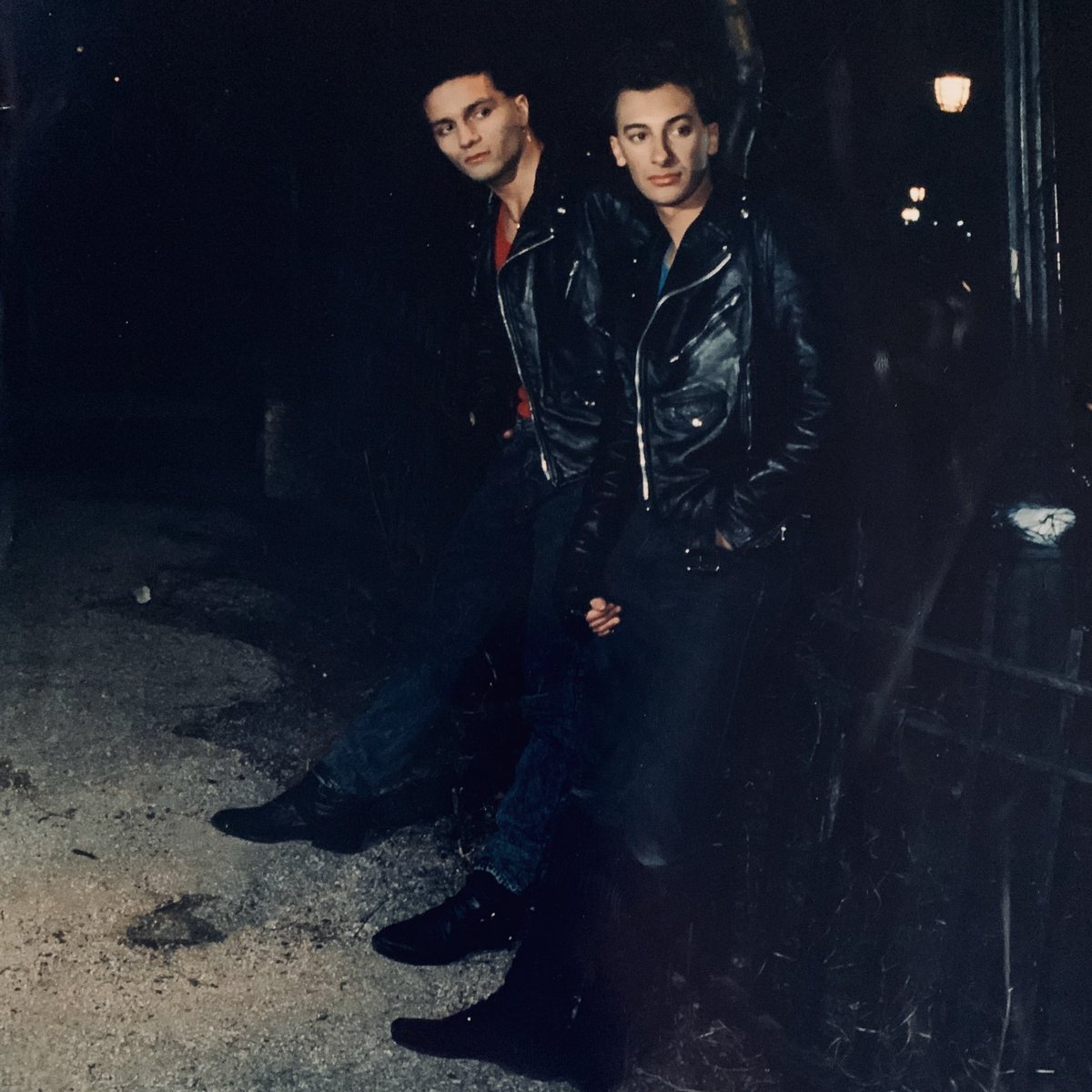 KeyesCarlos's tweet image. Again for this throwback Thursday I’m posting a rare BABIE &amp;amp;KEYES photo that was never used 😮 Fun fact...this photo was to be the cover for our 3rd single release unfortunately it never happened due to the label closing 🤨

#tbt #throwbackthursdays #carloskeyes #babieandkeyes