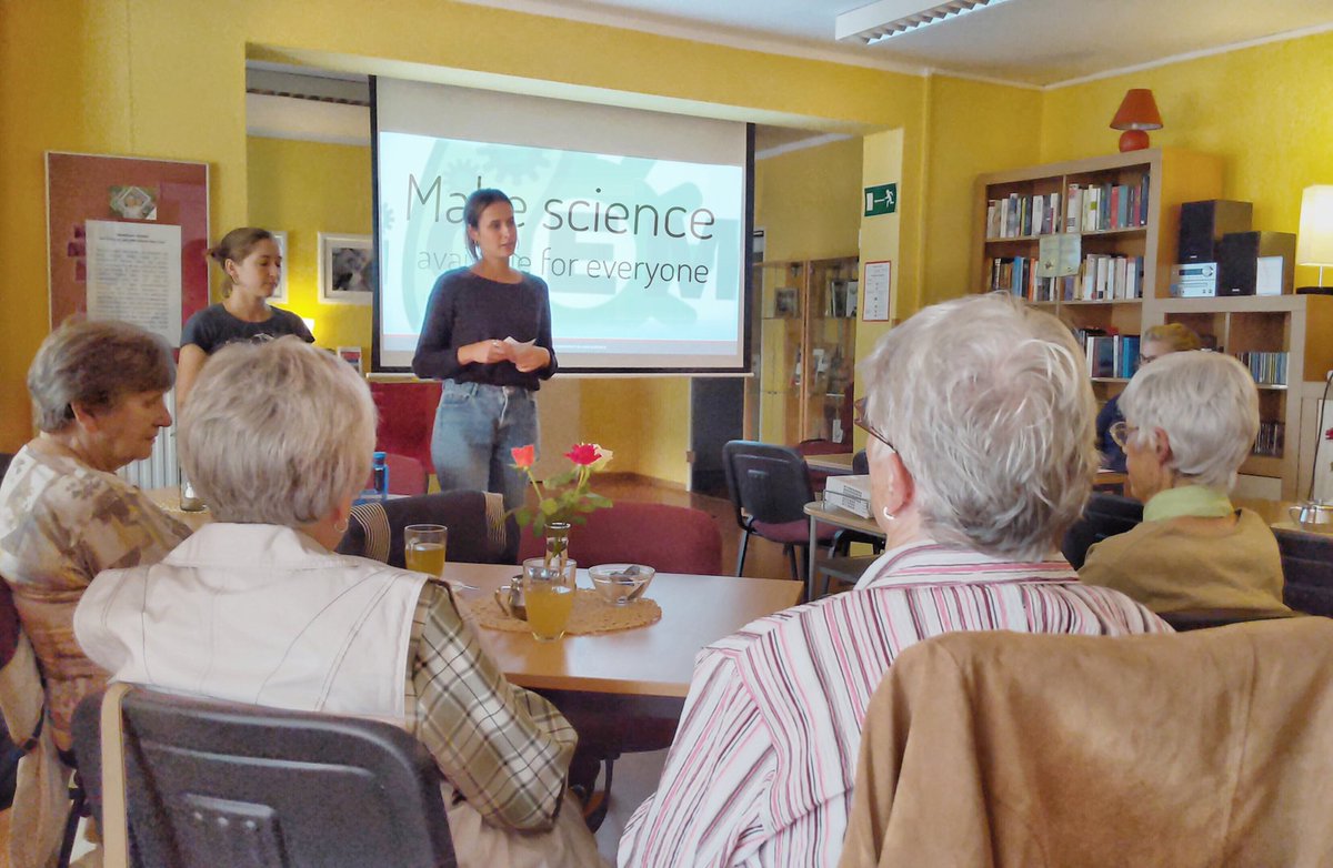 Last week our TU Dresden iGEM team talked to elderly people about our project and idea to make science available for everyone! We invited them to show our lab and tell more about today’s advances in the field of synthetic biology! We look forward to see them again😍