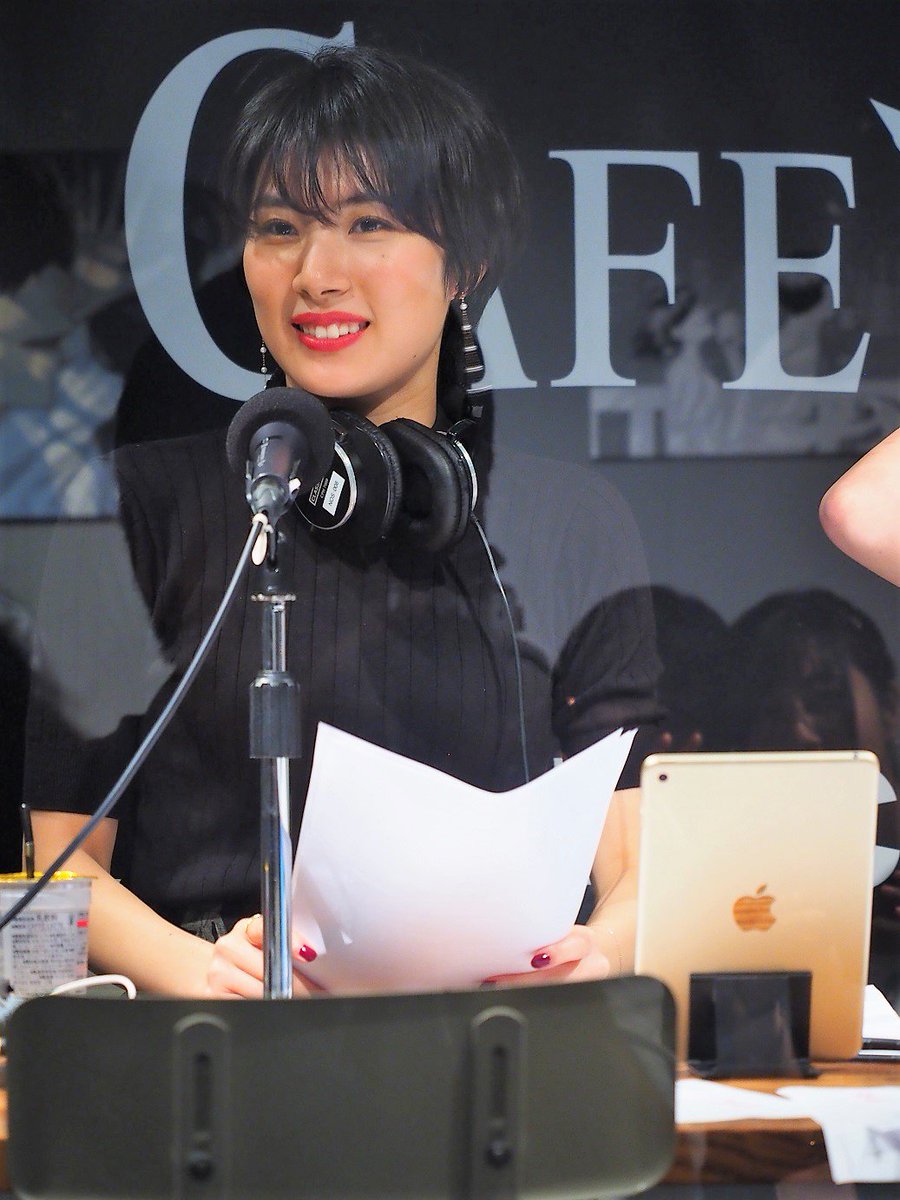 hiro_1218_201's tweet photo. 2019/9/19 kolme(@callme_official)②
早坂香美さん
秋元瑠海さん
富永美杜さん
GIRLS A GOGO@原宿 BackStage Café Studio 毎週木曜18時~19時で放送中。
#kolme #BSCラジオ #ガルゴー #富永美杜 #MIMORI #kolme_photo #hellokolme https://t.co/IS1xzqQlNm