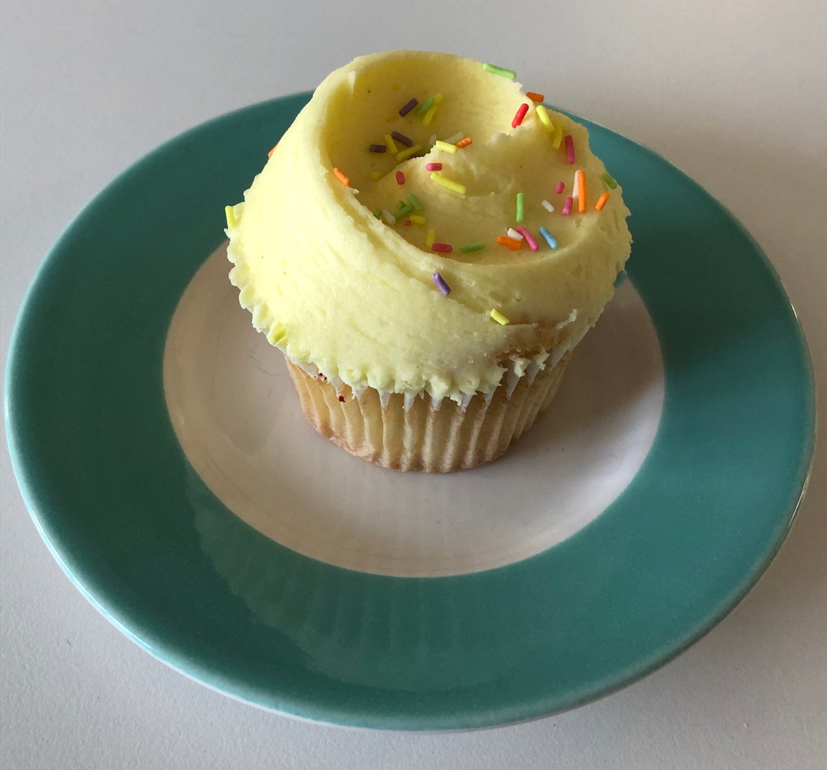 EducAidSL_LDN's tweet photo. It's National Cupcake Week!! A perfect excuse to eat cake and tell someone all about EducAid. #cupcakeweek #cupcakes #anyexcuse https://t.co/b3CdB2fvLU