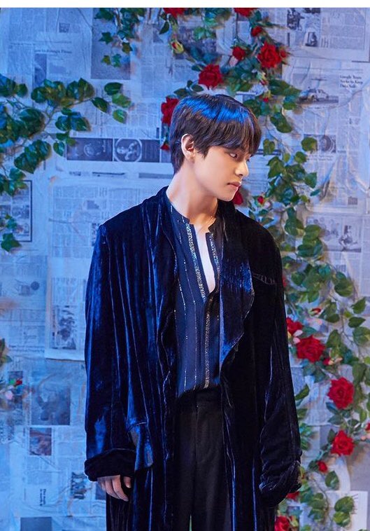 PricillaJohn7's tweet photo. Happy #Singularity500Day #singularity500일 #Singularity 💜 #Taehyung 💕 @BTS_twt https://t.co/rdA1HNPbXR