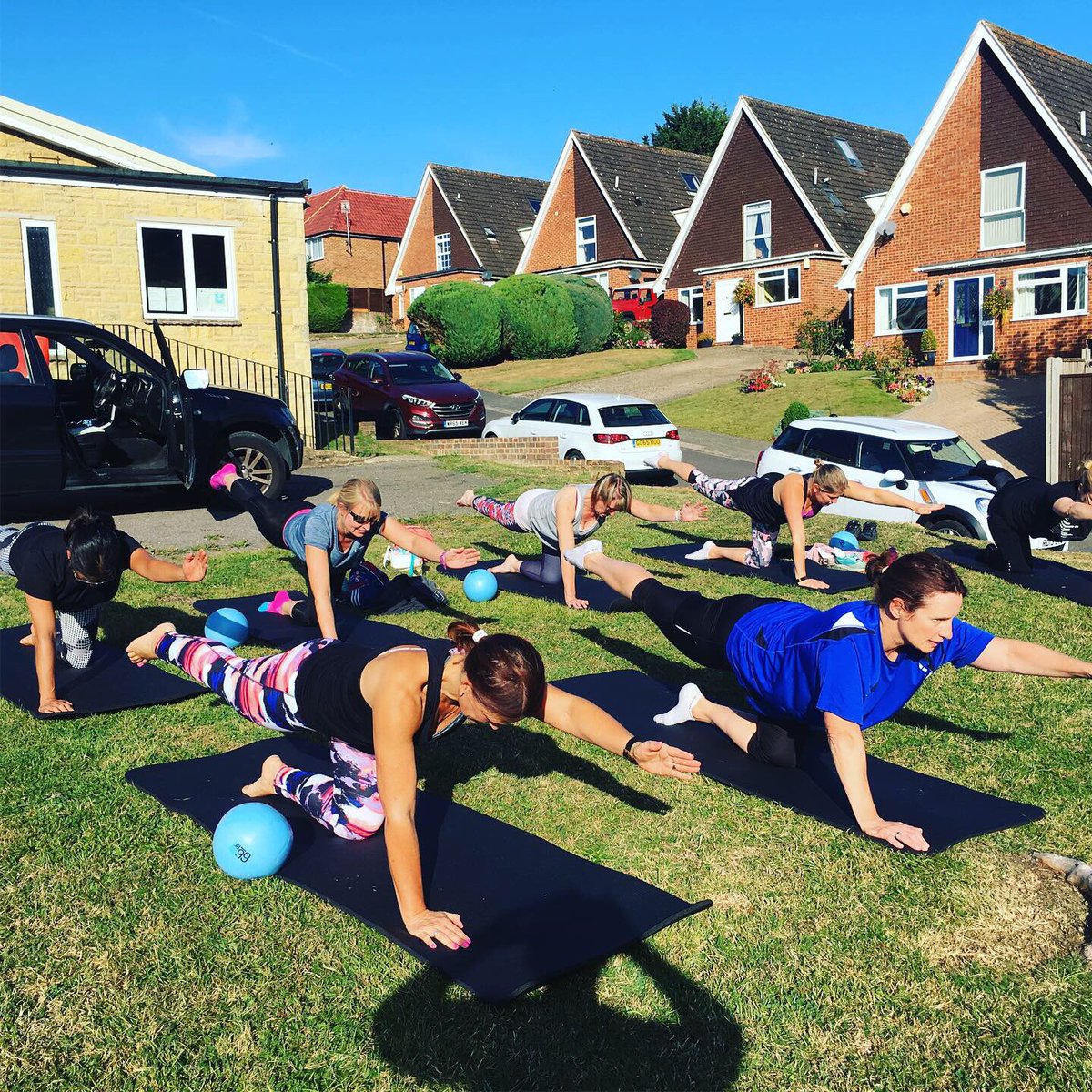 NICOLAROSSPT's tweet photo. What a beautiful morning, with truly great people! We had music, sun, smiles and the class really touched my heart. Thank you 🙏🏼 #pilates #pilatesfun #matpilates #pilateslove #pilatescore #pilatesmarlowbottom #nicolapilatesfusion https://t.co/PqhXs13Eqq