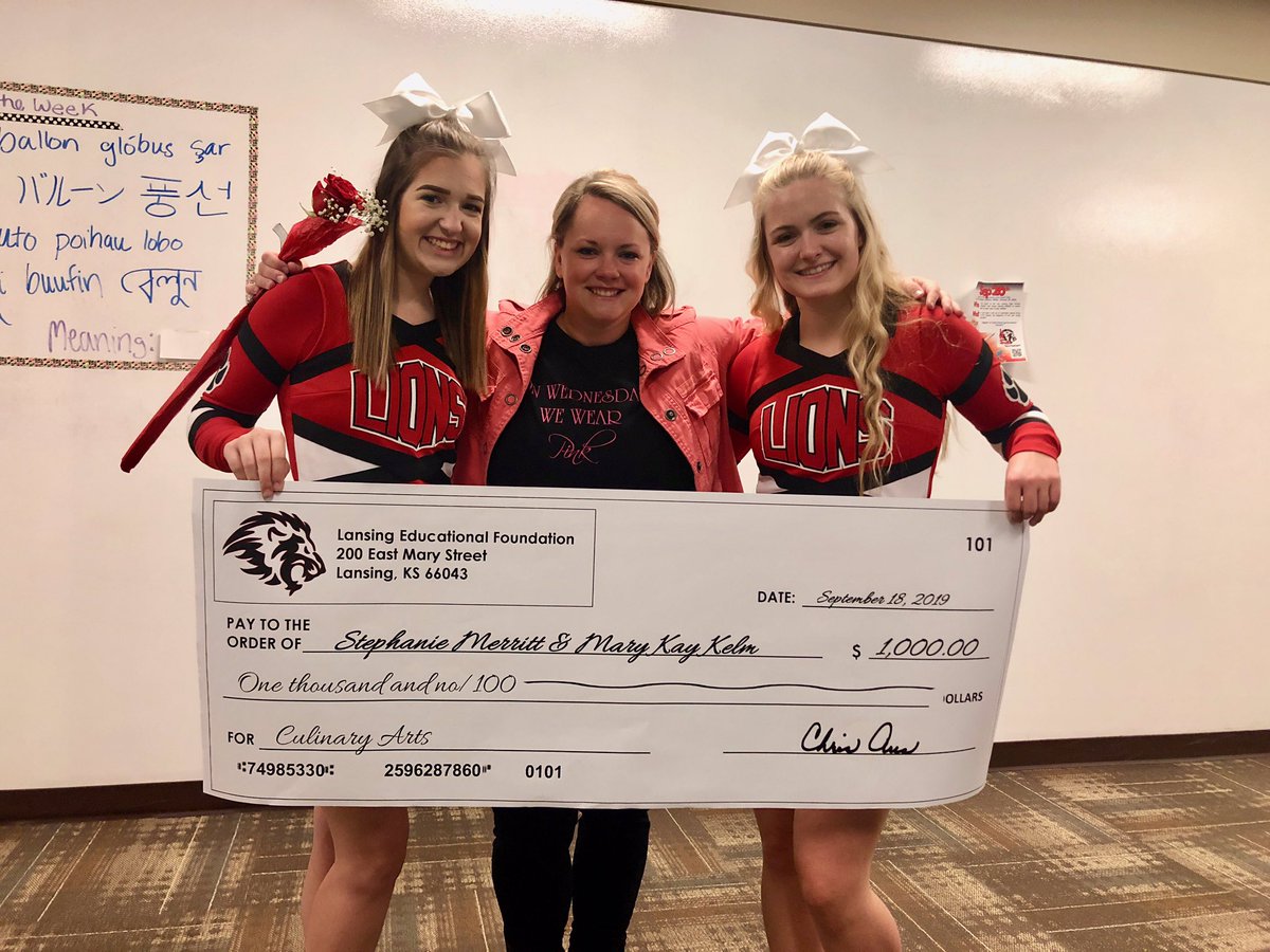 Thanks to <a href="/Lansing469LEF/">LansingEdFoundation</a> for the generous grant! And thank you to <a href="/Elke72247/">Dede </a> and Aubrie for not only representing LHS Cheer but the spirit of being a Lion! Super #Proudofthepride!