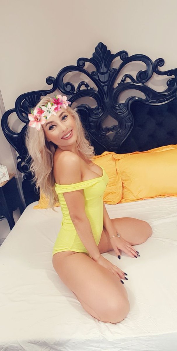 Anna LiveJasmin tweet media