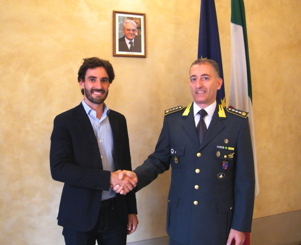 Il presidente <a href="/giorgio_zanni/">Giorgio Zanni</a> ha ricevuto il colonnello Edoardo Moro,nuovo comandante della Gdf,formulandogli i migliori auguri di buon lavoro e assicurando pieno sostegno degli enti locali alle Fiamme gialle nella preziosa opera per la sicurezza di territorio e comunità reggiani