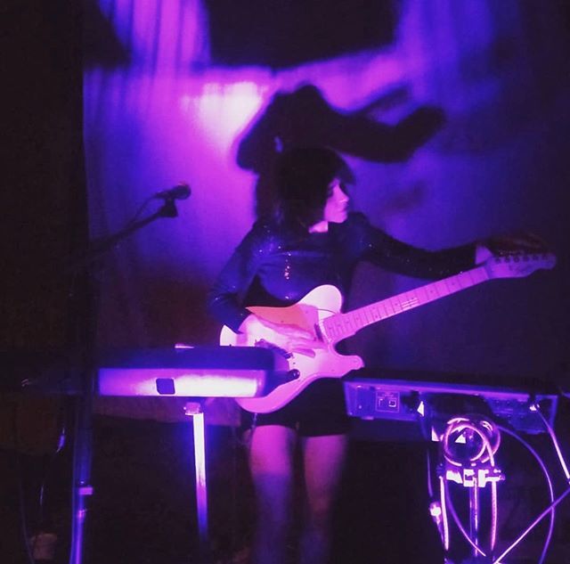 Zigtebra's tweet photo. Emily turning at Mudlark. #neworleans #upandcoming #zigtebra #indiepop #dreampop https://t.co/qf378WpnJI https://t.co/7WduciHPUB