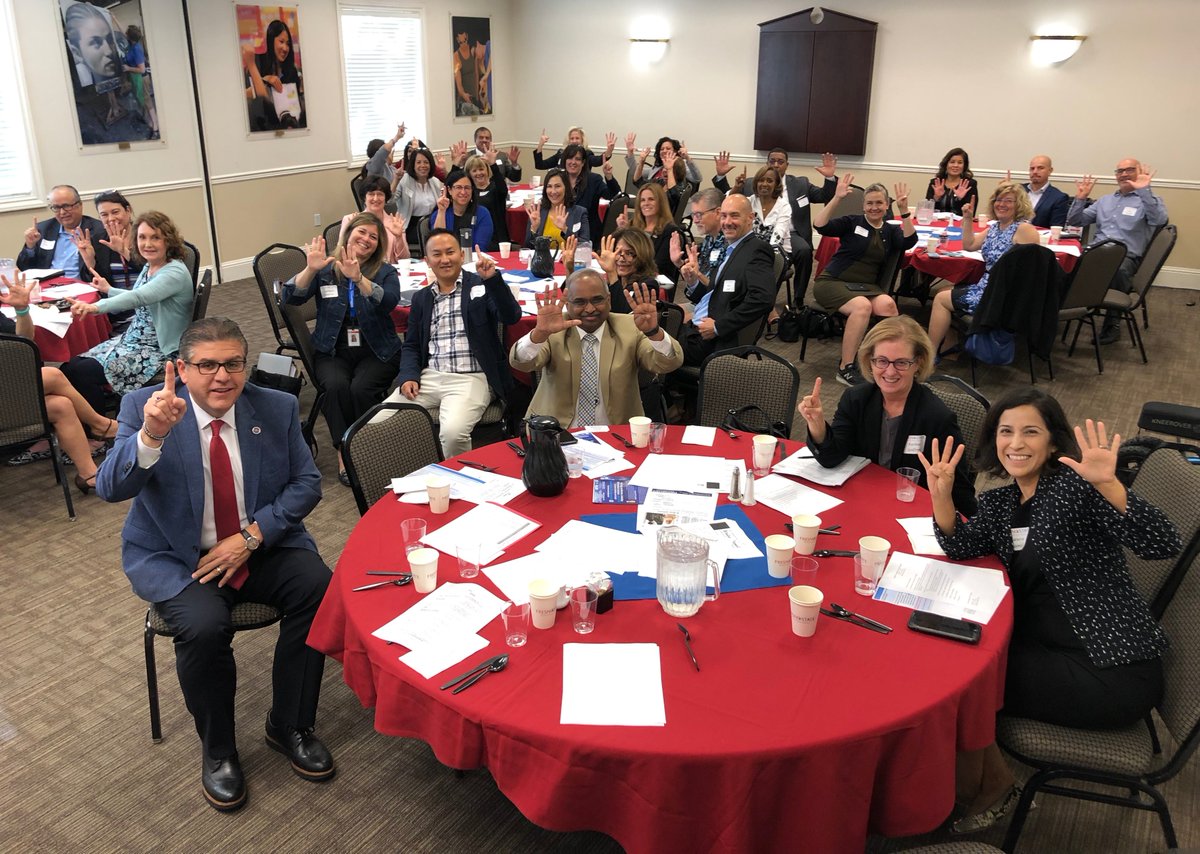 Celebrating 9:19:19 on 9-19-19 (the last day of #PalindromeWeek!) with educational leaders at the President's Commission on Teacher Education meeting at @Fresno_State this morning! 😃🥳@JosephICastro #91919 #PalindromeDay