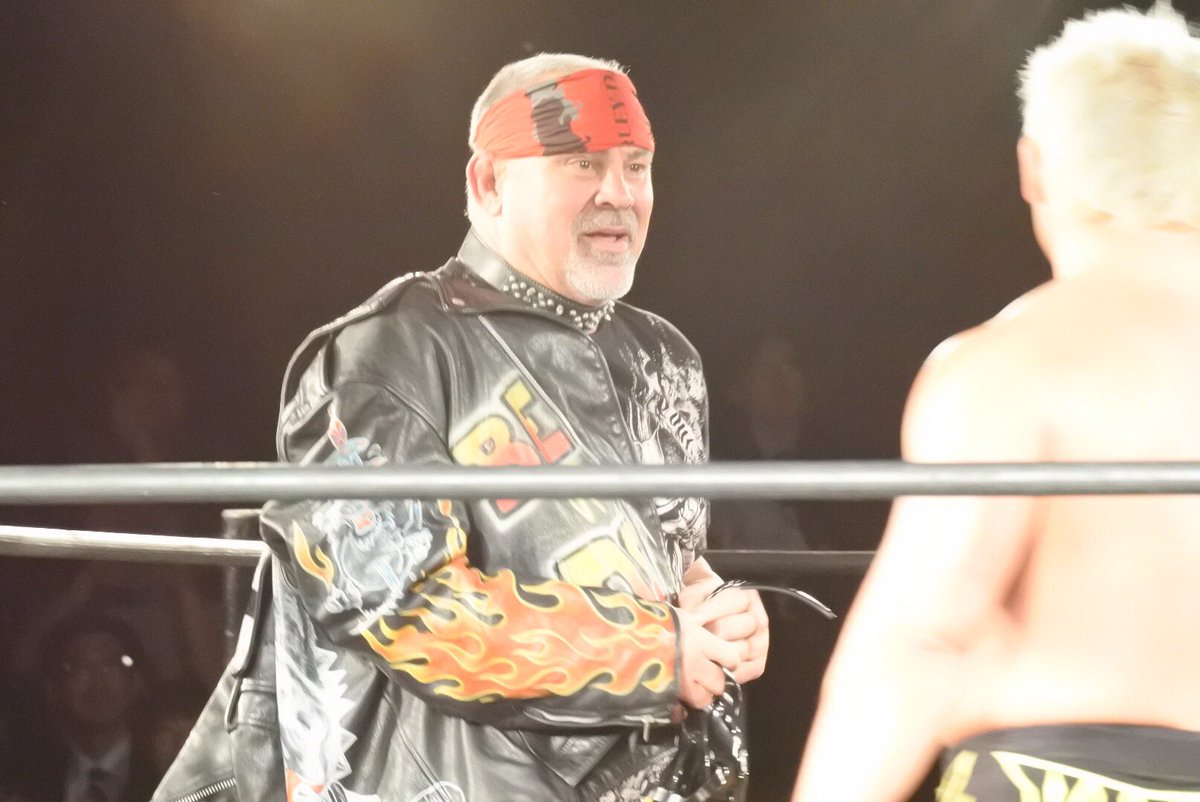 未開封 WWE 新日 クラシックシリーズ！リック．スタイナー 特典アリ