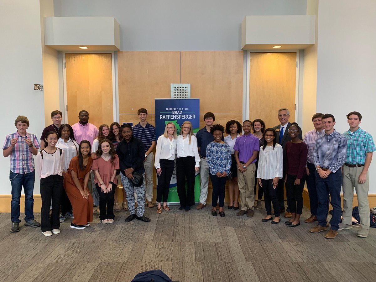 GaSecofState's tweet photo. Happy to be in Macon, Atlanta and Statesboro this week meeting the students involved in #GaSosAmbassadors, a program we are proud to continue. Thank you all for your participation, civic engagement and commitment to our right to vote. https://t.co/LOvL8aO7GO