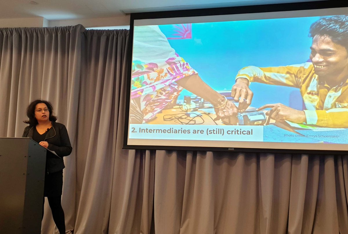 Simprints's tweet photo. "Intermediaries are important, as people, especially women, are uncomfortable with their fingers being held down (by men)."

@SavitaBailur from @cariboudigital 

#id2020summit https://t.co/BiwYl6GFvk