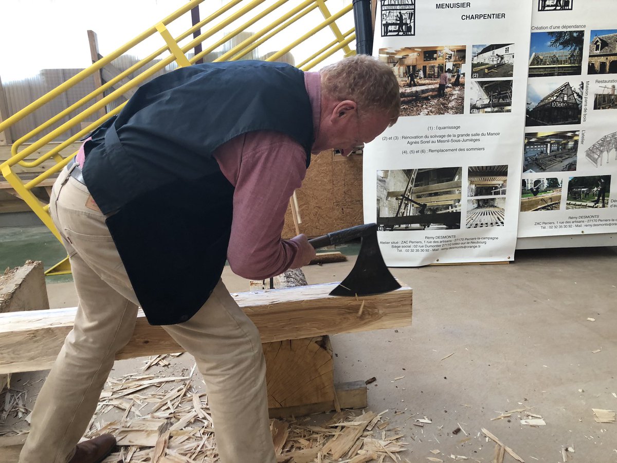 FFBNormandie's tweet photo. La nuit des pros #CEREF Découvertes des métiers du BTP découverte rencontres et convivialité au rendez-vous #FFB27 👍👍👍 https://t.co/DeeUNLgmgg
