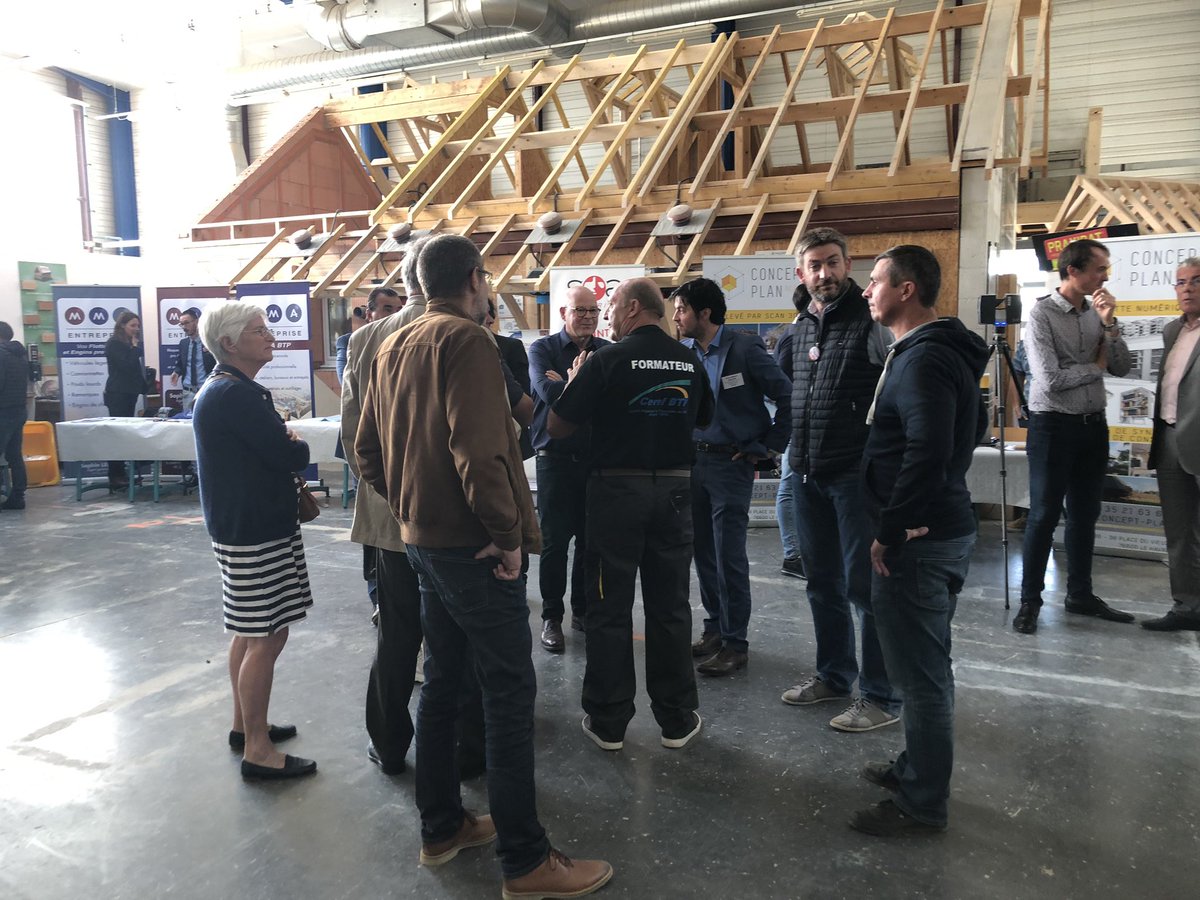 FFBNormandie's tweet photo. La nuit des pros #CEREF Découvertes des métiers du BTP découverte rencontres et convivialité au rendez-vous #FFB27 👍👍👍 https://t.co/DeeUNLgmgg