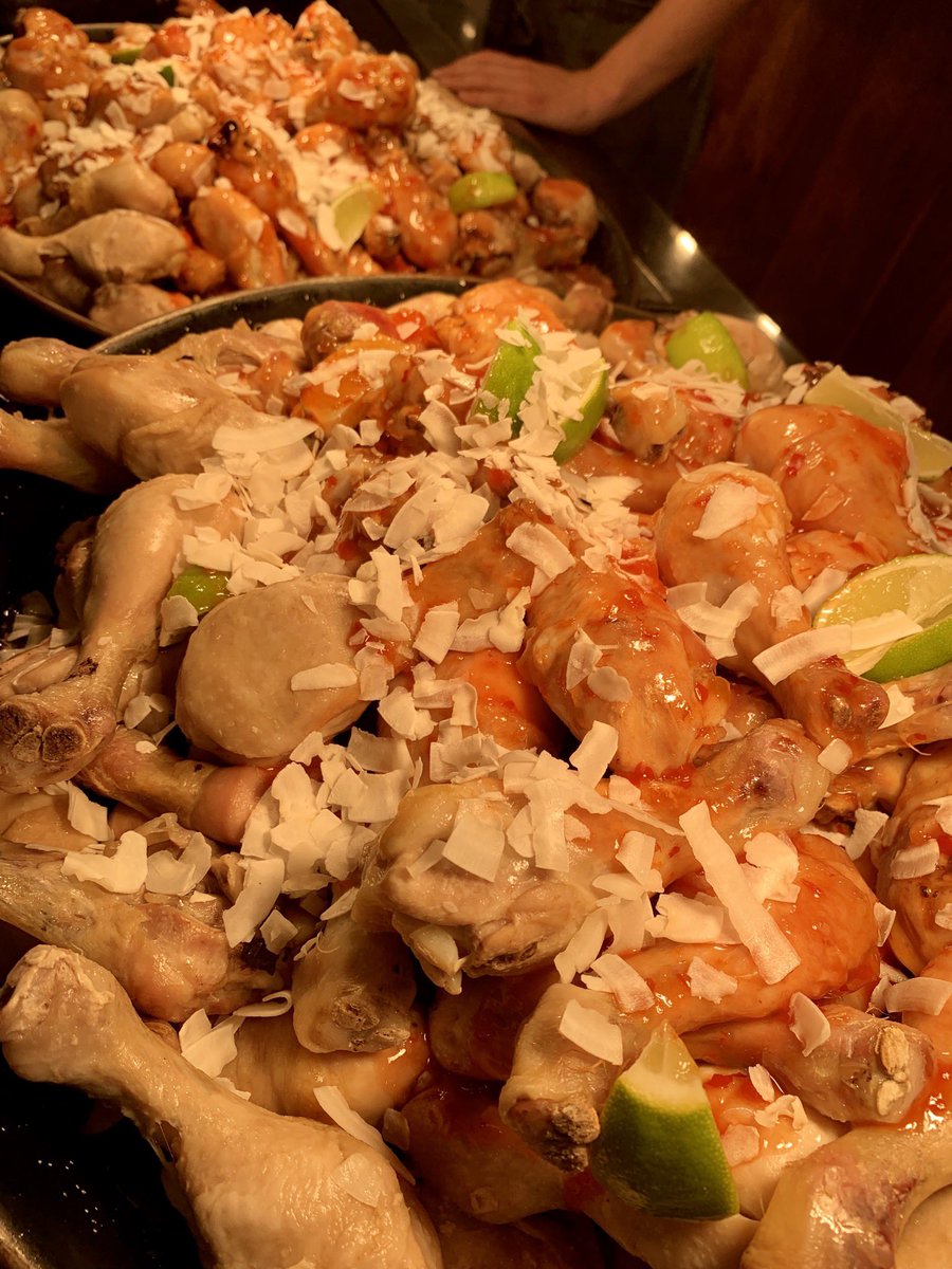 kitchen_kh's tweet image. Today’s supper @kitchen_kh #sweet&amp;amp;chilli🍗🍗🍗#gingercake 🍰@HolroydHowe @ShrewsEvents @jonoshart