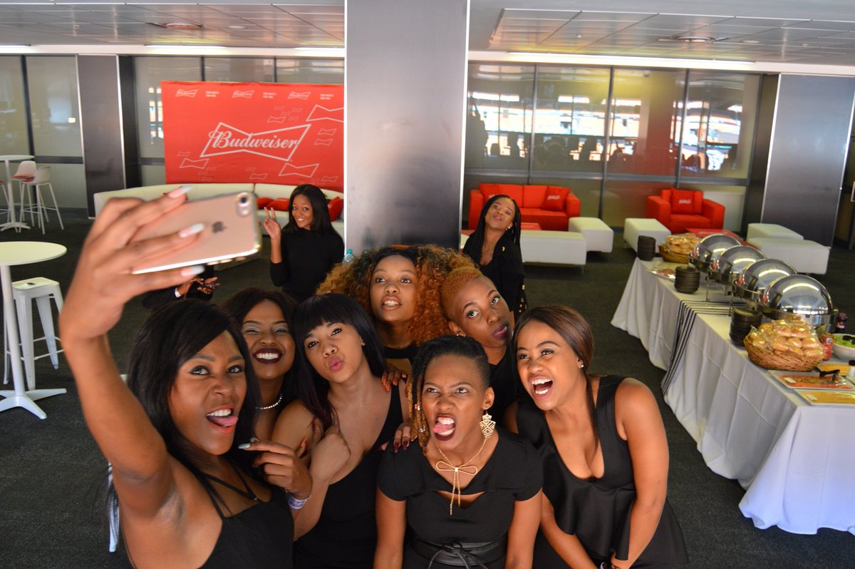 CloudNineModels's tweet photo. Cloud Nine Models
https://t.co/UzOKK6EIGj
#CloudNineModels #TBT #ThrowBackThursday https://t.co/urLz9JYKch