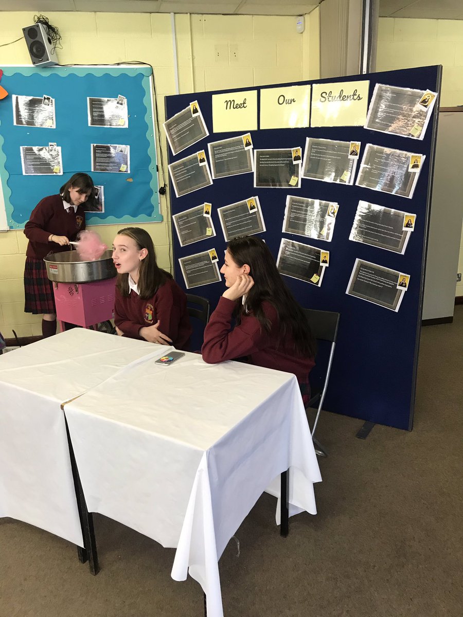 mercyinchicore's tweet photo. Lots of people arriving at our Open Day, excited to welcome all the new faces! #MercyInchicore #OpenDay https://t.co/LYHnfFjCtV