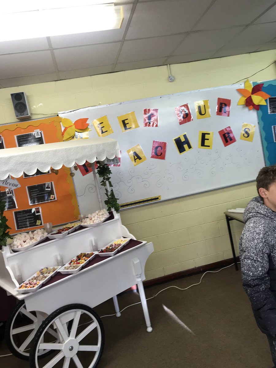 mercyinchicore's tweet photo. Lots of people arriving at our Open Day, excited to welcome all the new faces! #MercyInchicore #OpenDay https://t.co/LYHnfFjCtV