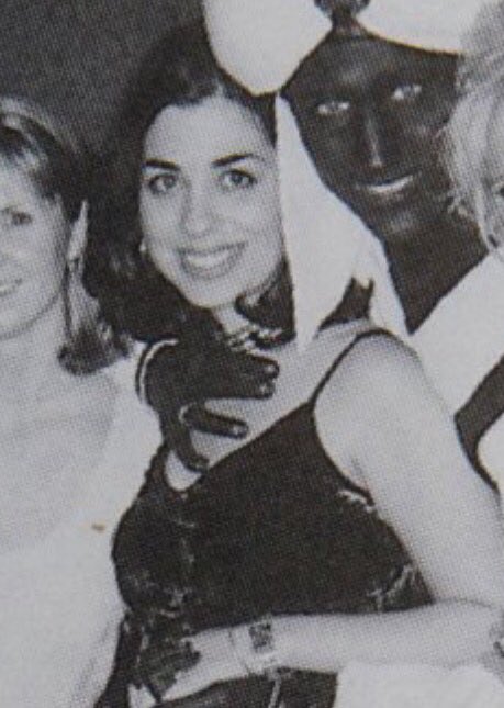CBCnewz's tweet photo. On the bright side, at least the fact that Dear Leader was groping another woman was the second thing people noticed about this picture...😬
#BrownFaceTrudeau #blackface #brownface https://t.co/1RQSanApsY