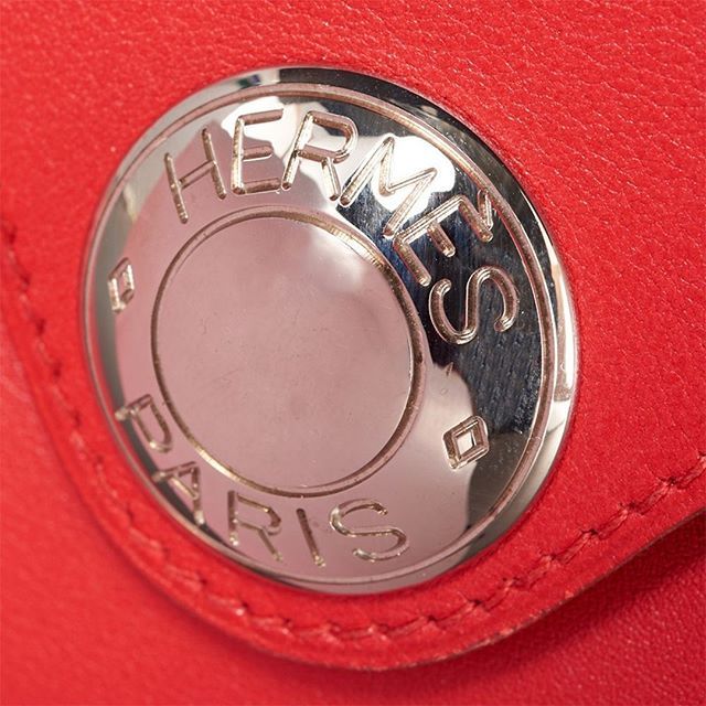 milleabros's tweet photo. HERMES. HERMES. HERMES. Over 25 pieces coming to auction. Join us September 25th for an opening party and fashion sale launching our Fall 3-day ABC discovery auction. The event kicks off at 2pm with complimentary champagne, nibbles, and racks of vintage … https://t.co/tzNzAxw7lK https://t.co/7IxmxzzBgv
