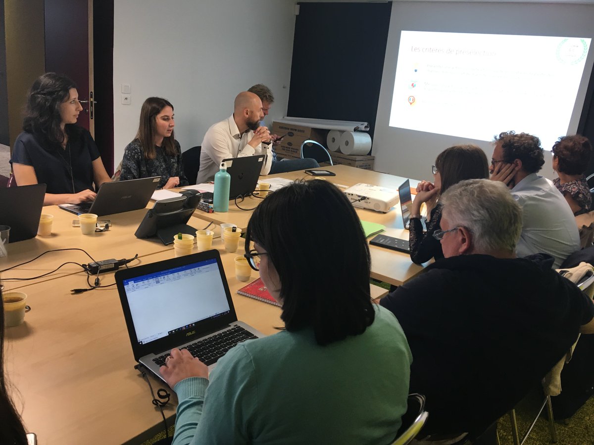 Cet après-midi, nous pré-sélectionnons les candidats aux #LauréatsdelaDiversité. Merci @Groupe_SIA de nous accueillir dans vos locaux ☺️
Rendez-vous jeudi 17 octobre au <a href="/WorldForumEco/">World Forum for a Responsible Economy</a> pour voter pour vos #BonnesPratiques préférées !
Infos &amp; inscriptions👉🏼bit.ly/2kIk9zf