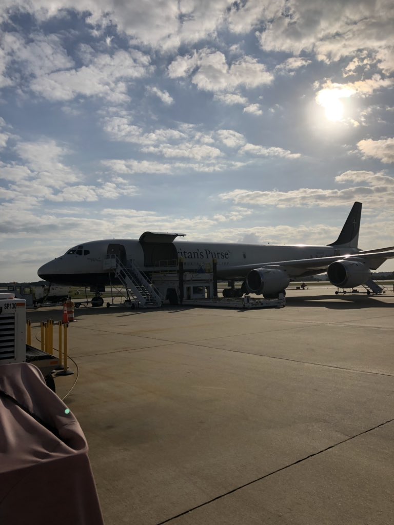 hecht_eric's tweet photo. @F3Greensboro Getting ready to serve with Samaritanβs Purse bro gong relief to the Bahamas #repthekingdom https://t.co/RnYCYWvfPp