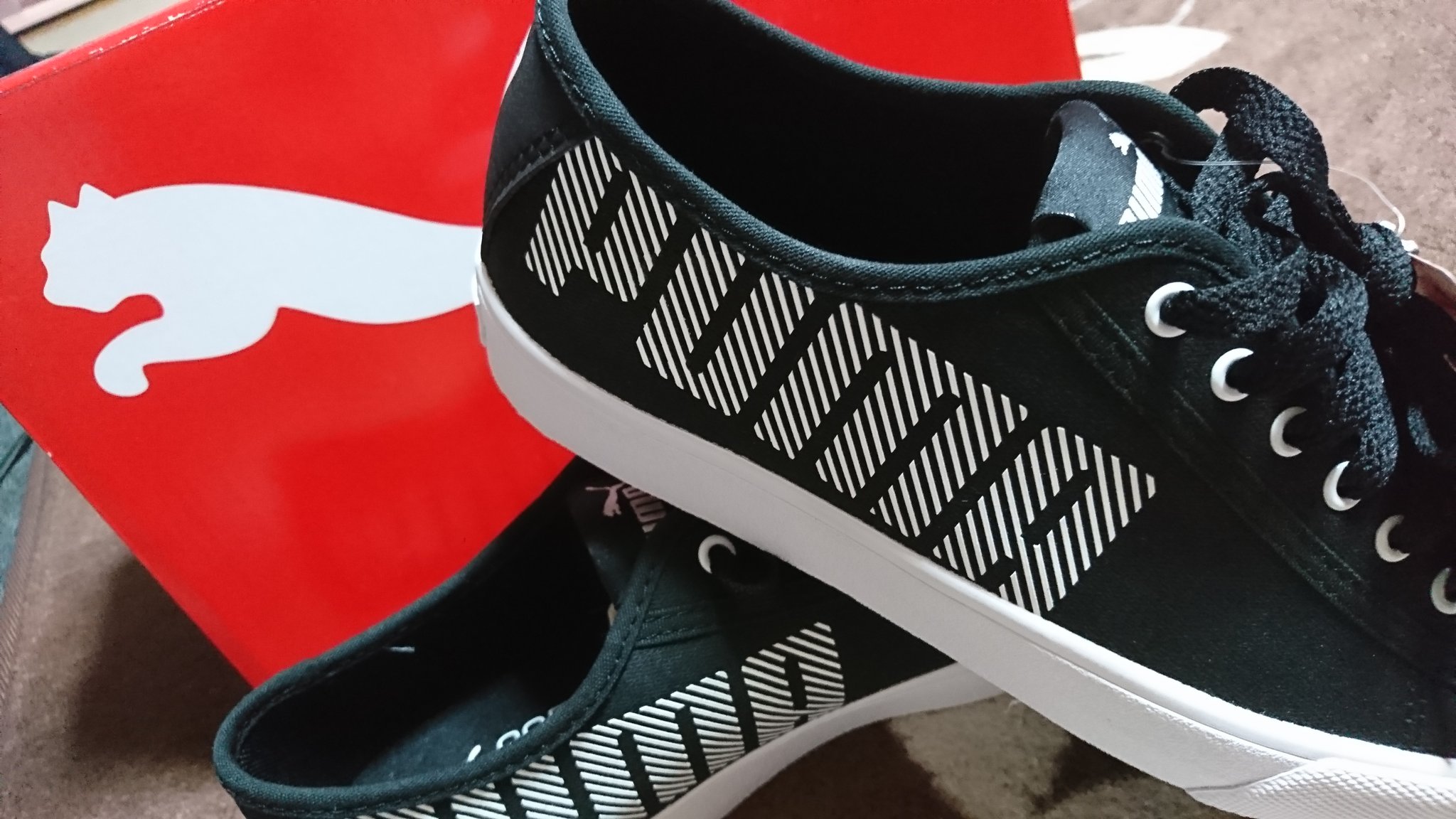 あやめ Puma かっこいい お揃い お揃っちで買っちゃった 横のロゴと後ろのマークとかが めっちゃお気に入りなのー 色合いも白黒でめっちゃいい T Co Eygzgevbnm Twitter