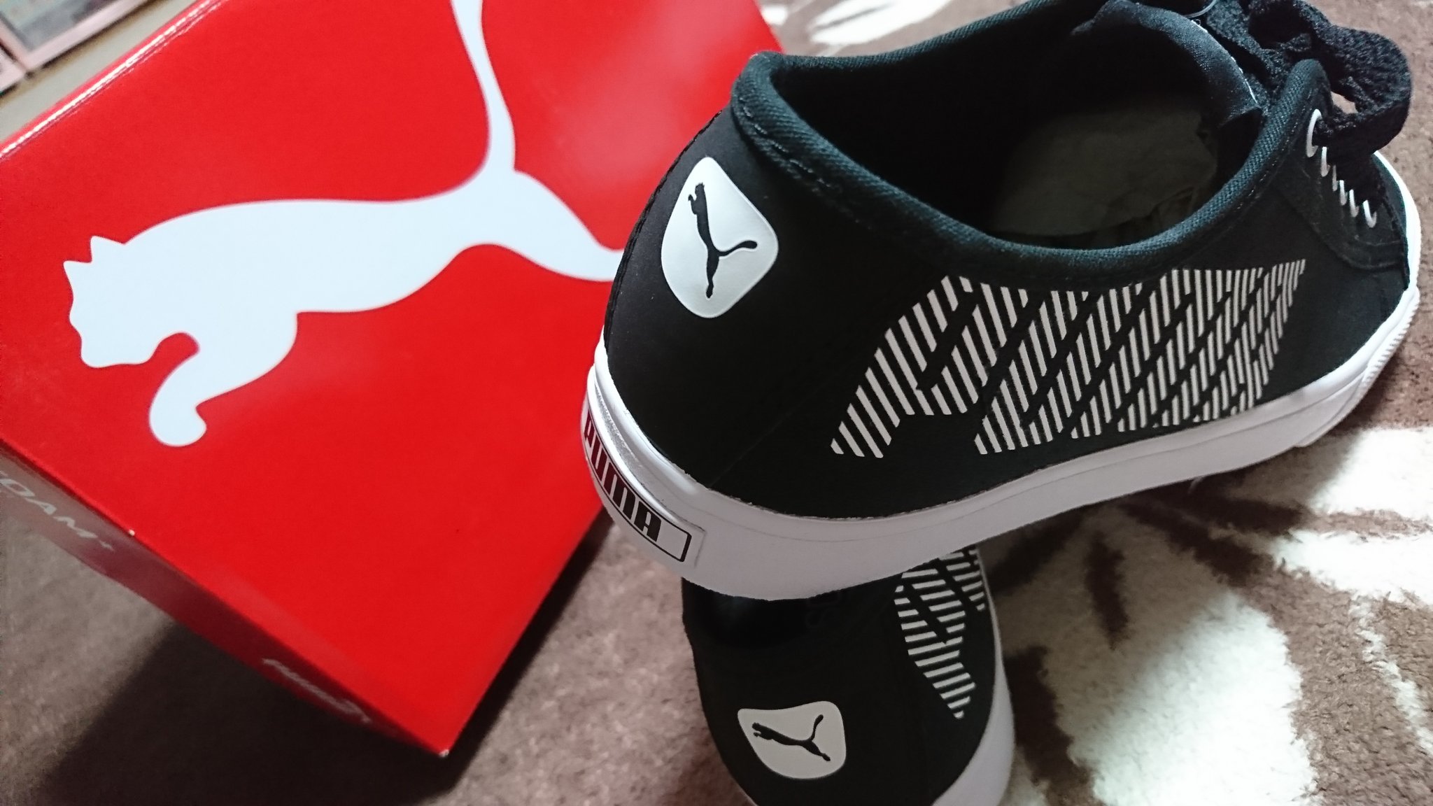 あやめ Puma かっこいい お揃い お揃っちで買っちゃった 横のロゴと後ろのマークとかが めっちゃお気に入りなのー 色合いも白黒でめっちゃいい T Co Eygzgevbnm Twitter