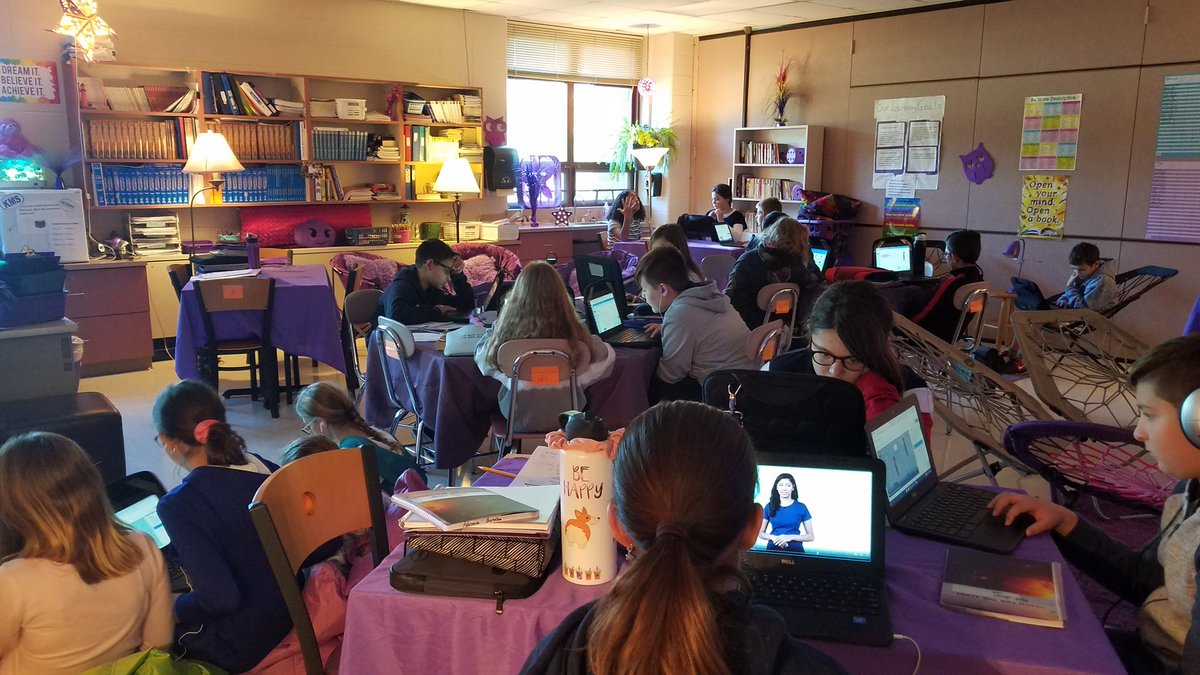 lscag's tweet photo. All-Stars Green class use coding to better understand Characterization. @MrsBernardReads @MAlmeida157 @AP_Clifford https://t.co/6Pg6eMfrJq