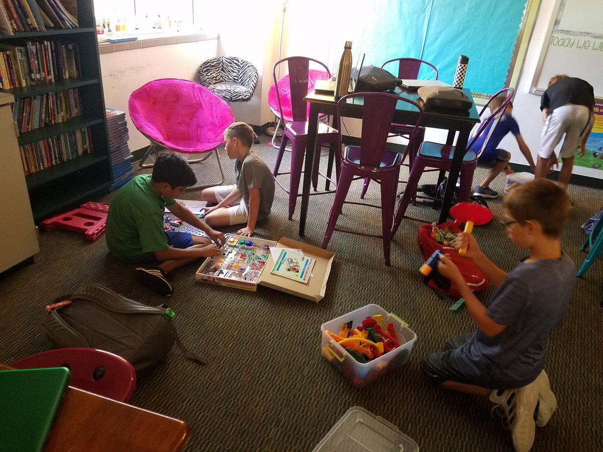 Devices and Canvas discussions and STEM challenges, oh my! It was a great day in 5th grade Science yesterday! @DonDurhamSLC #DISDragons