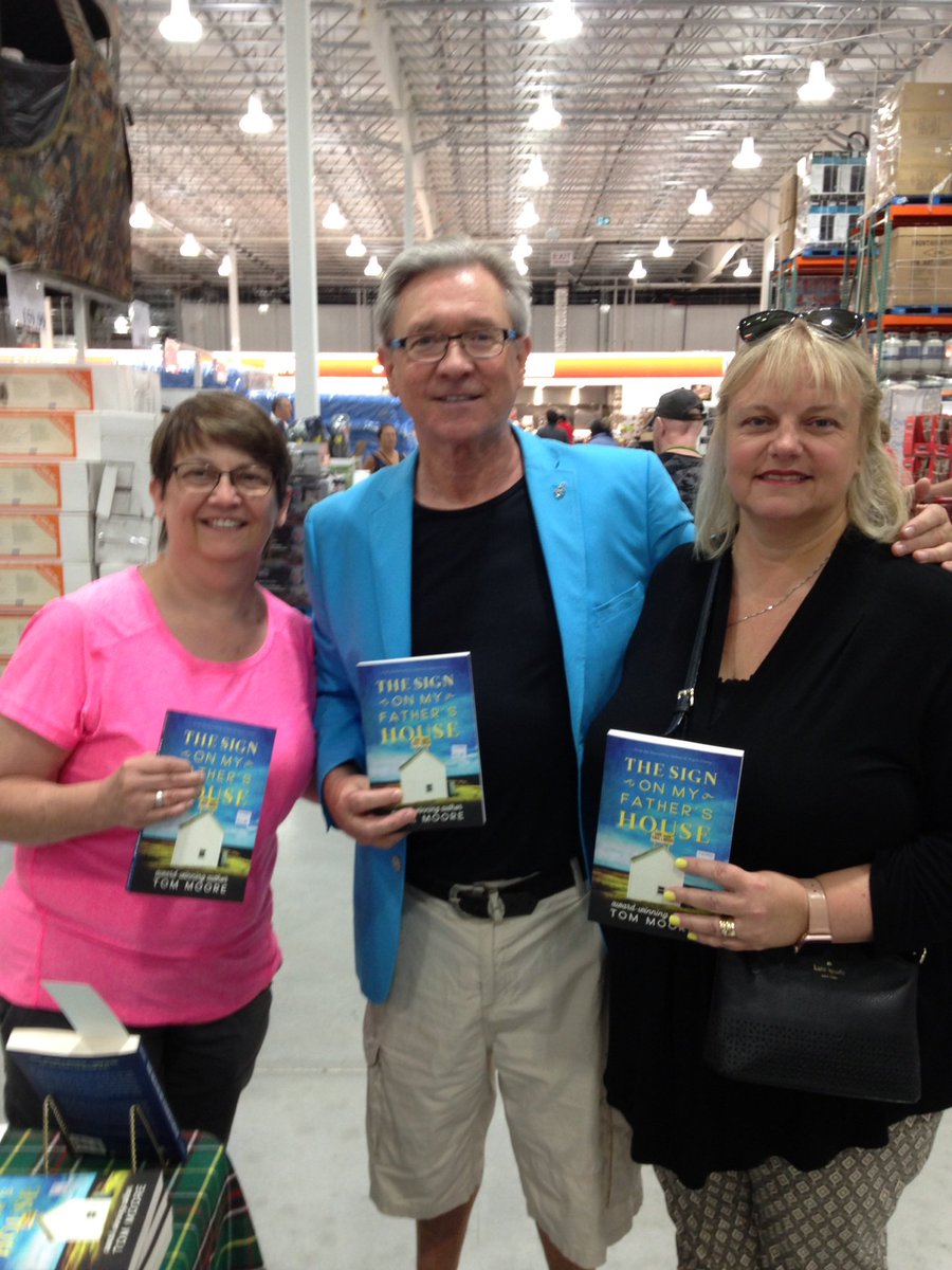 tommoorebooks's tweet photo. I’m at Costco today at noon with The Sign on My Fathers House, my NL novel about leaving home. #book #CanLit #NLPubLibraries #mustreads #bookclub ##oprahbooks artsNL #booksNL https://t.co/7L7wR8NRrd
