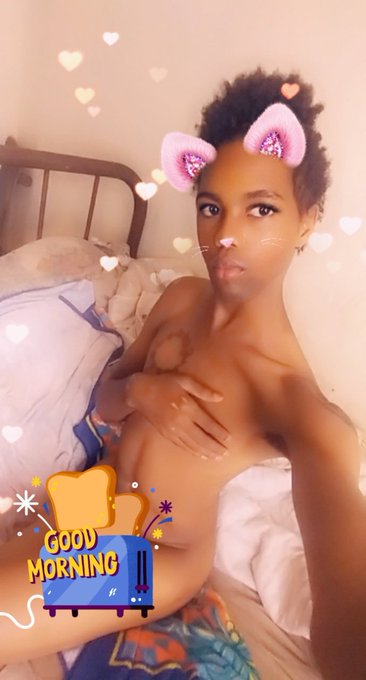 Good morning all you beautiful people here~
#gay #twink #shy #trap #traps #femboy #sissy #ddl #introvert