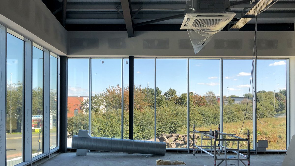 Watsonbatty's tweet image. We’re not letting go of Summer just yet, especially with these blue skies from our recent site visit to Broughton Astley LC. Final stages are taking place with completion due mid-November @ParkwoodLeisure @SpellerMetcalfe @GHWconsulting #BarrieBeard #DISGroup #WBA #FutureBuilt