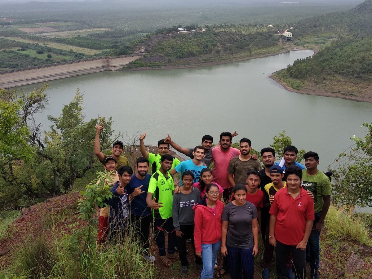 yesd53793986's tweet photo. FROM #DEPARTMENT OF #youth #empowerment & #sports
#NSS volunteers from Sheshadripuram on a hike at VVSagar campsite as part of the #adventure #camp organized by #GETHNAA and NSS
FOR MORE INFORMATION PLEASE CALL 18004251448
#culture #government #karnataka #sportsclub #Bangalore https://t.co/QVJqzfkSFU