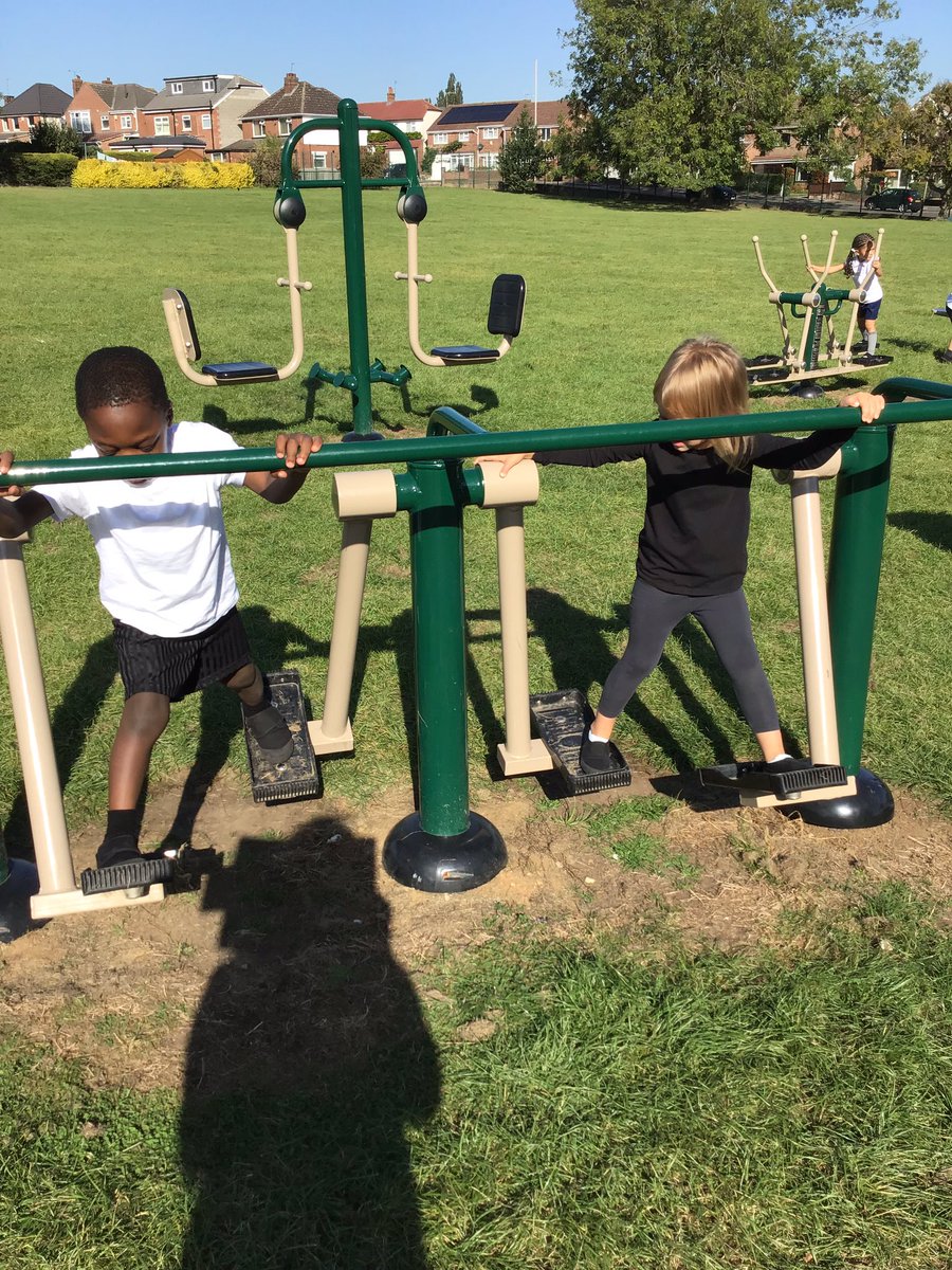 PrimaryArh's tweet photo. The dragonflies had a great time practising their balancing and agility in P.E. today #ARHReception https://t.co/jm7WdjYrwe