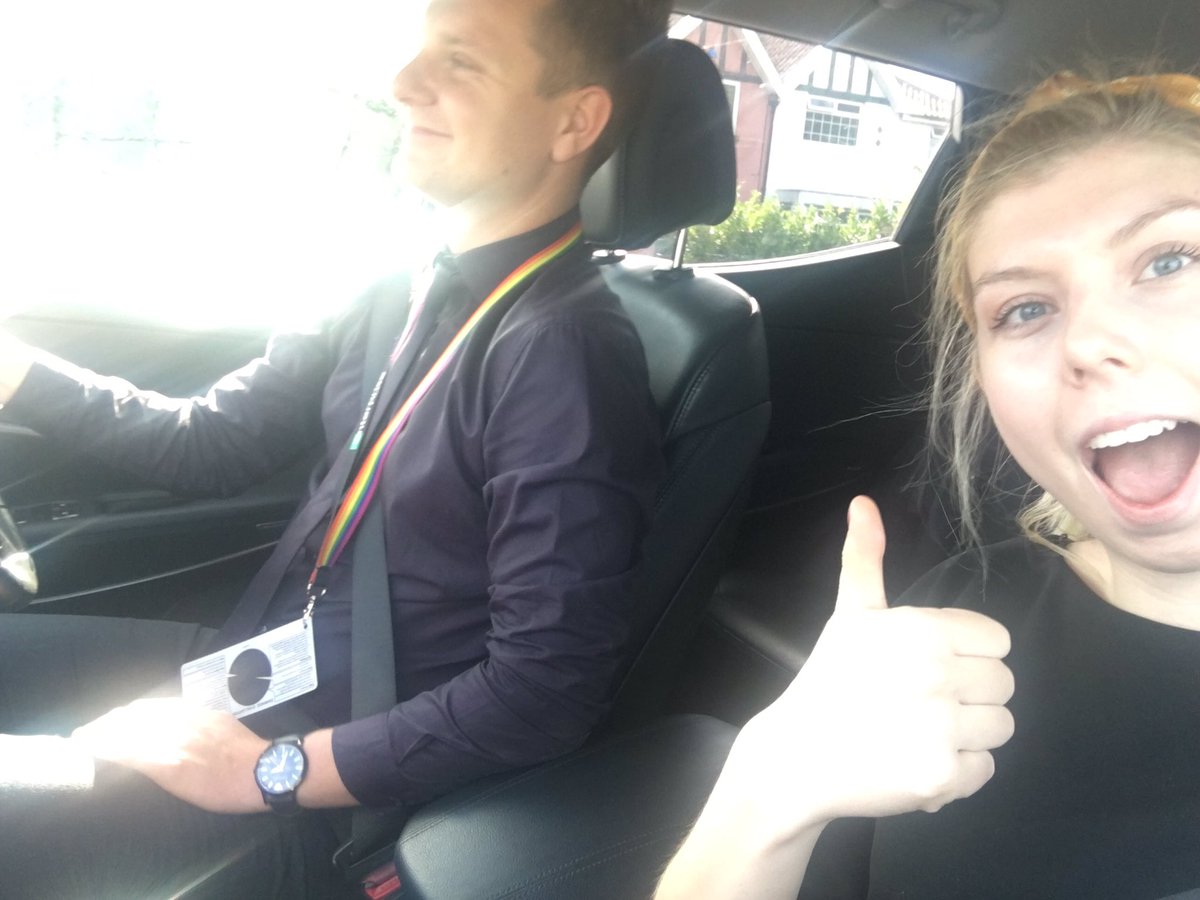 zoechinnery1's tweet photo. Out marketing with #TheMarkMinns! Turns out bringing our accounts pizza makes them love working with us, who knew 🤷🏼‍♀️💪🏻#pizzaparty #happyaccounts #growth #BCAM https://t.co/saBdusB9D8