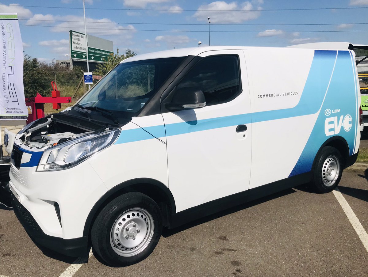 EV_TechUK's tweet image. Good day at @GreenFleetNews commercial vehicles today. @uk_ldv displaying their EV30 and EV80,  looking good!

#CommercialGREENFLEET2019 #CleanerCommercials #CleanerAir