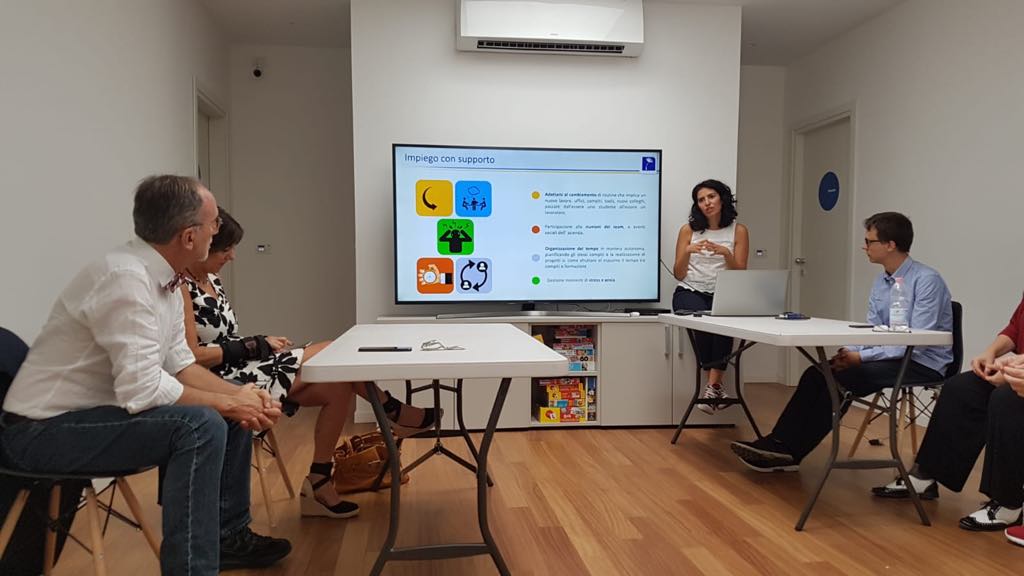 Grazie all'Associazione Philos Accademia Pedagogica per averci permesso di raccontare il nostro progetto di inclusione della #neurodiversità a La Spezia la scorsa settimana!

Complimenti ai nostri relatori Gabriella di Natale, Tutor e Thomas Taioli, consulente di Specialisterne!