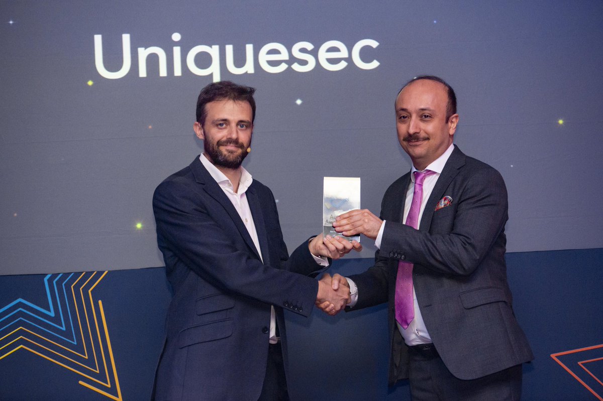 kasra1357's tweet photo. Uniquesec won the best #validation tool award in @AutoSens_ 2019 #autosensawards for #automotive #radar #verification #asgard1 https://t.co/eWiOaIA7lK