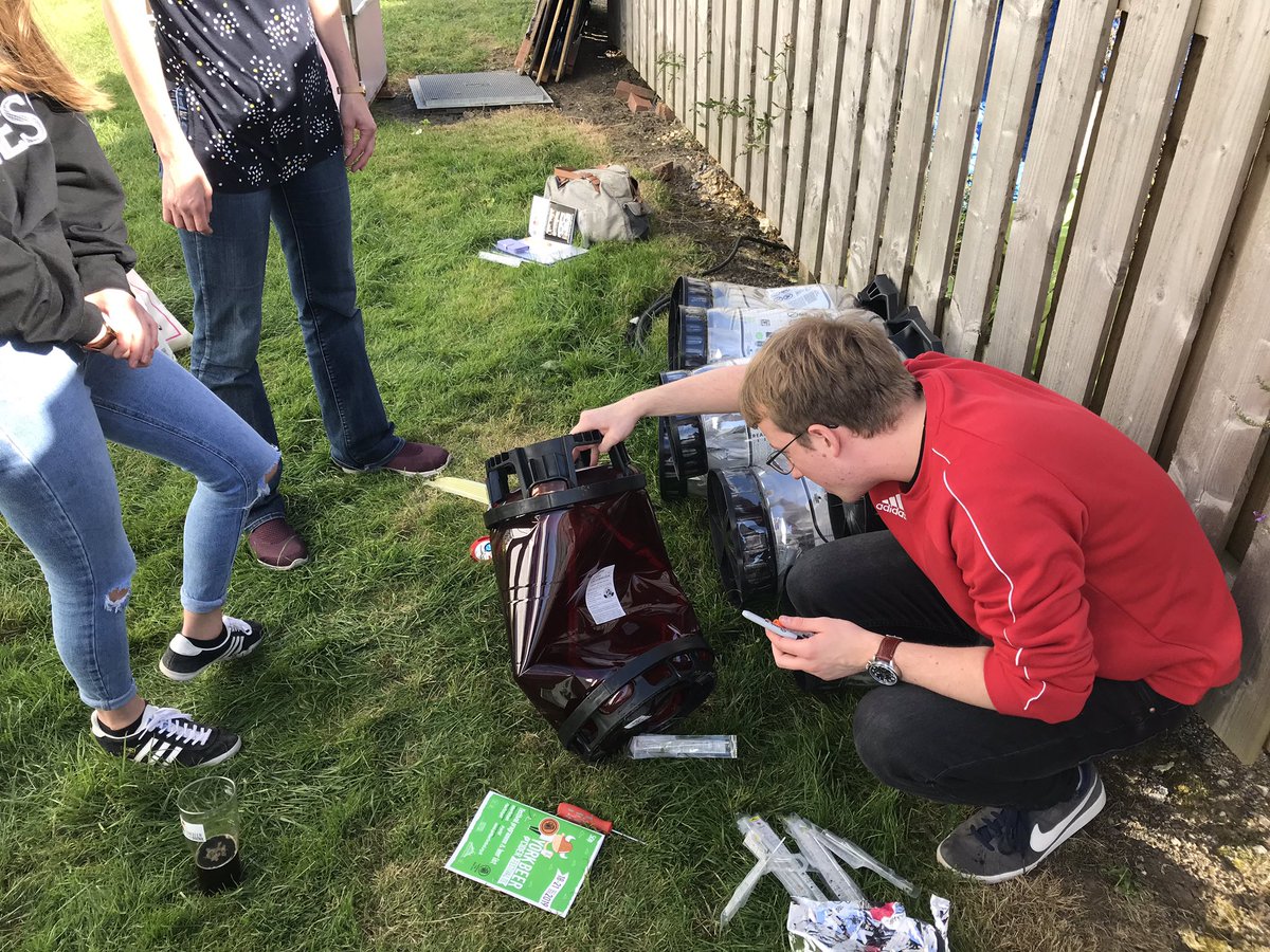Half the <a href="/alan_goddard/">Alan Goddard</a> lab collecting yeast samples for <a href="/CoBioMeMBrane/">MeMBrane</a> at York beer and cider festival. #Biotechnology