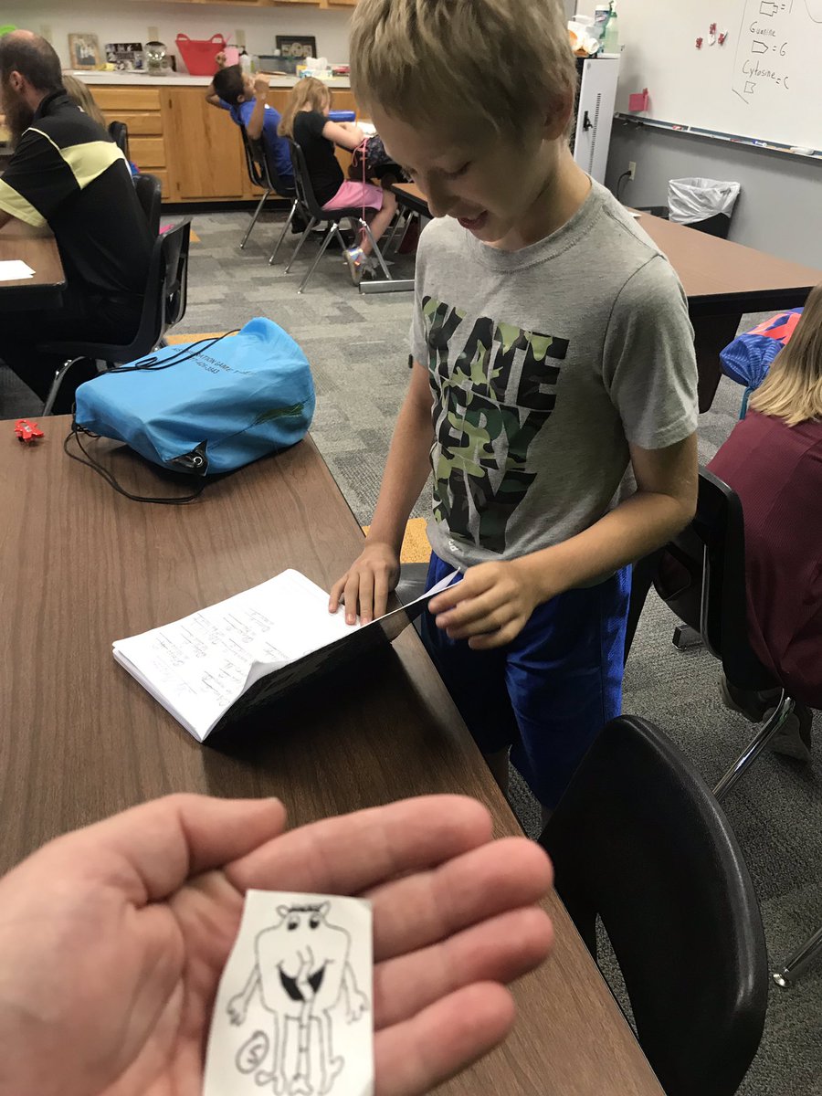 tong2tarnold's tweet photo. Today I was amazed by 5th grades Dichotomous Keys! Great job @MrBoden484 https://t.co/2H4xxnEVCV