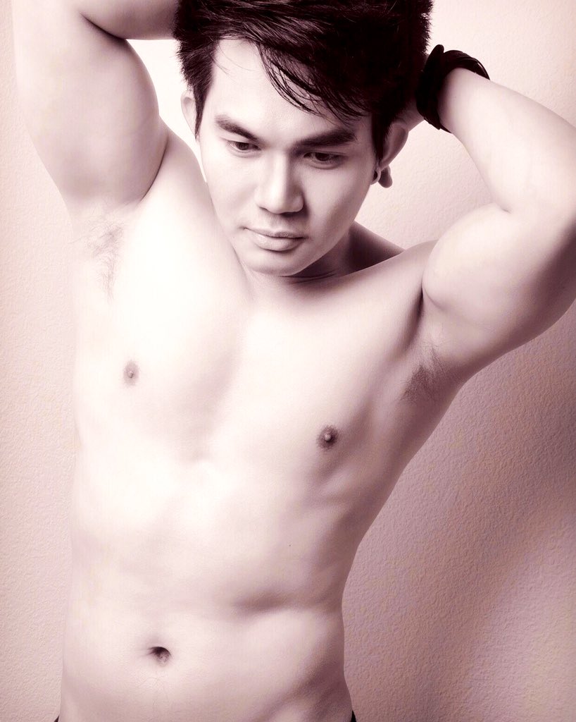 iamsunnyshin's tweet photo. #Asian #asianbae #pinoy #pinoyhunk #pinoytopless https://t.co/WbbjJRtO02