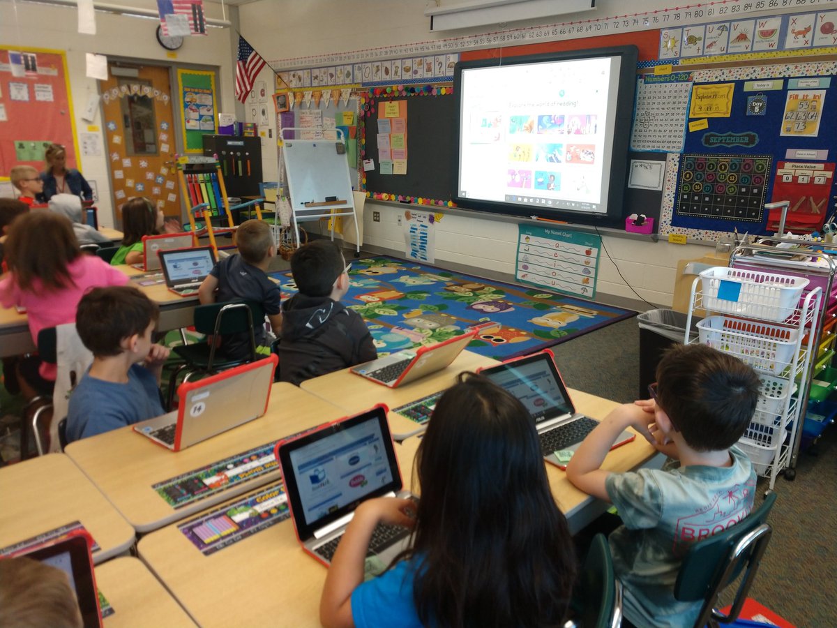 LibraryGV's tweet photo. @GV_Wilson Mrs. Duffy's firsties learned how to access @Scholastic #BookFLIX eBooks & audiobooks from @PowerLibrary via the @LibraryGV website today. So many choices for fiction/nonfiction books! #gvlib #wilsonsd #gv_wilson #welovebooks https://t.co/PbBgRxnLA6