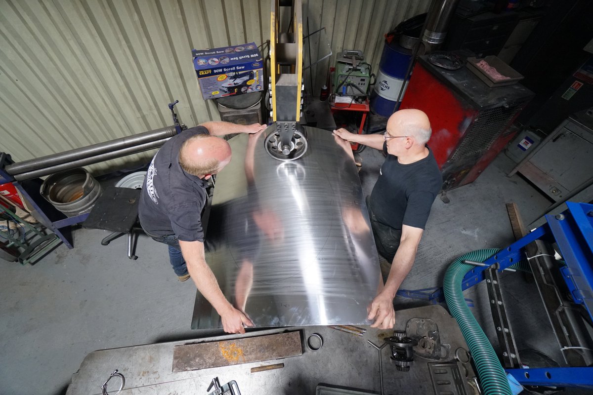 retropowercars's tweet photo. We'll be airing a full video detailing the construction of #ProjectUtah's boot skin from a single sheet of ally soon, so until then (this week, hopefully) these teaser shots will have to suffice. #retropower #retropowercars #restomod #mk2jaguar #fabrication #metalwork #classicjag https://t.co/ldxMIJTmUR