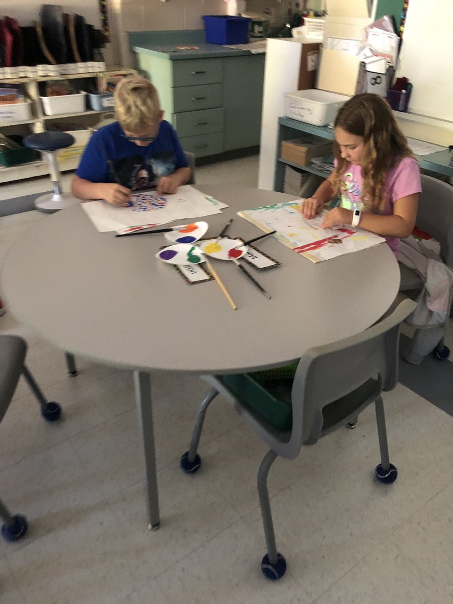HSCuglietta's tweet photo. Grade 3 celebrated International Dot Day! @HolySpiritOCSB https://t.co/6ZO0Yi4agE
