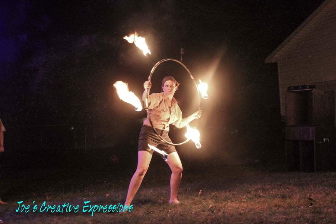 PhoenixRisingF6's tweet photo. Its Phoenix's birthday! Join all of us at Phoenix Rising in wishing her a happy birthday!
#phoenixrising #theshow #fireperformers #PhoenixRisingFireArts #FireforHire #firehoop #hoop #HappyBirthday #performingarts https://t.co/kPNQ2FsesG